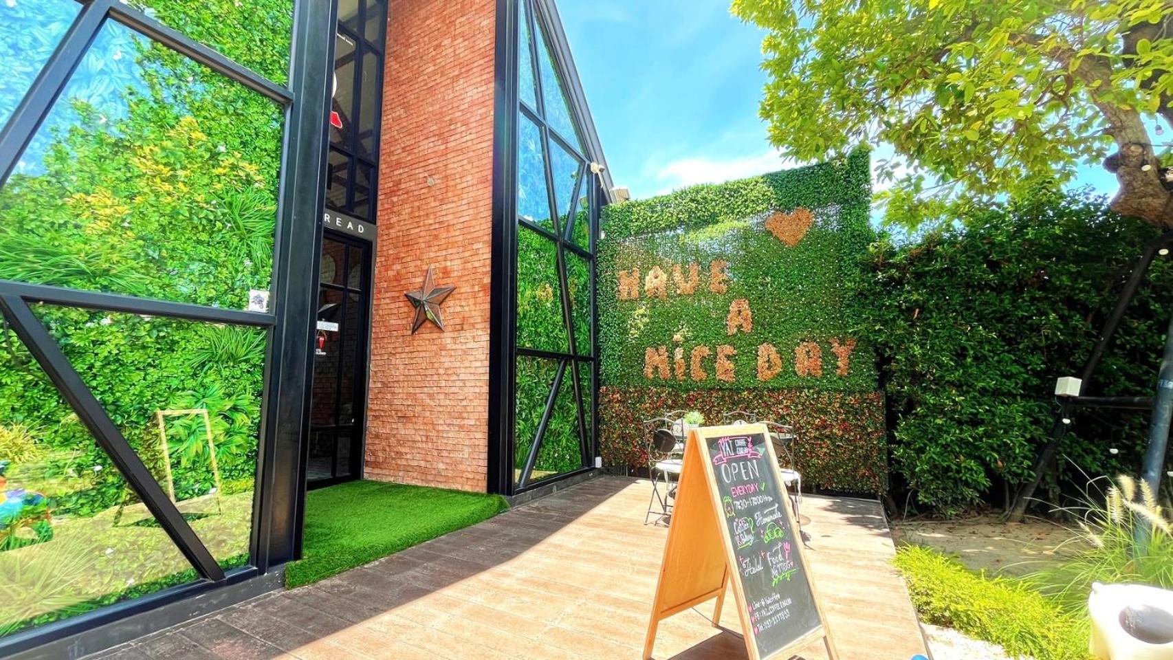 Hotel Coco Pina Prachuap Khiri Khan Exterior foto